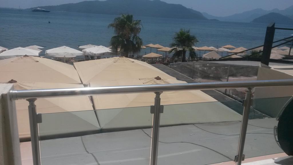 La Vita Beach Hotel 말마리스 외부 사진