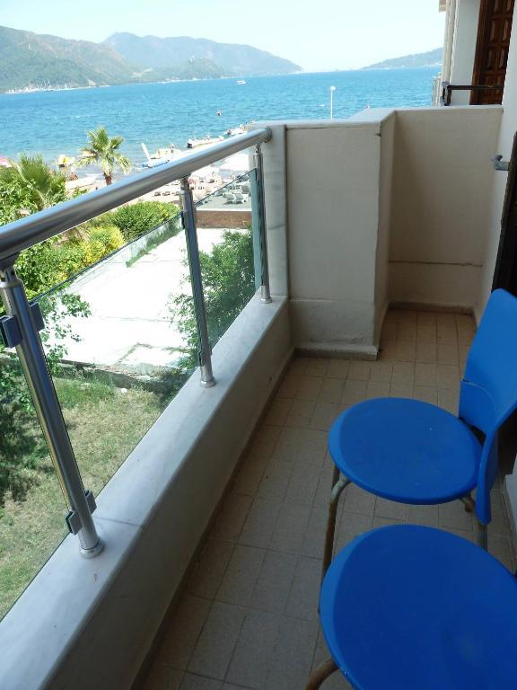 La Vita Beach Hotel 말마리스 외부 사진